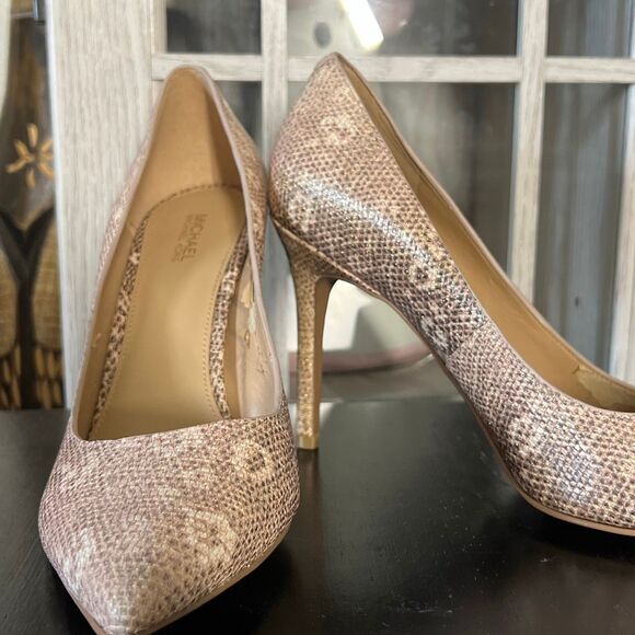 Michael Michael Kors Size 8 Snake print Heels Pointy heels NWOT - Picture 3 of 6